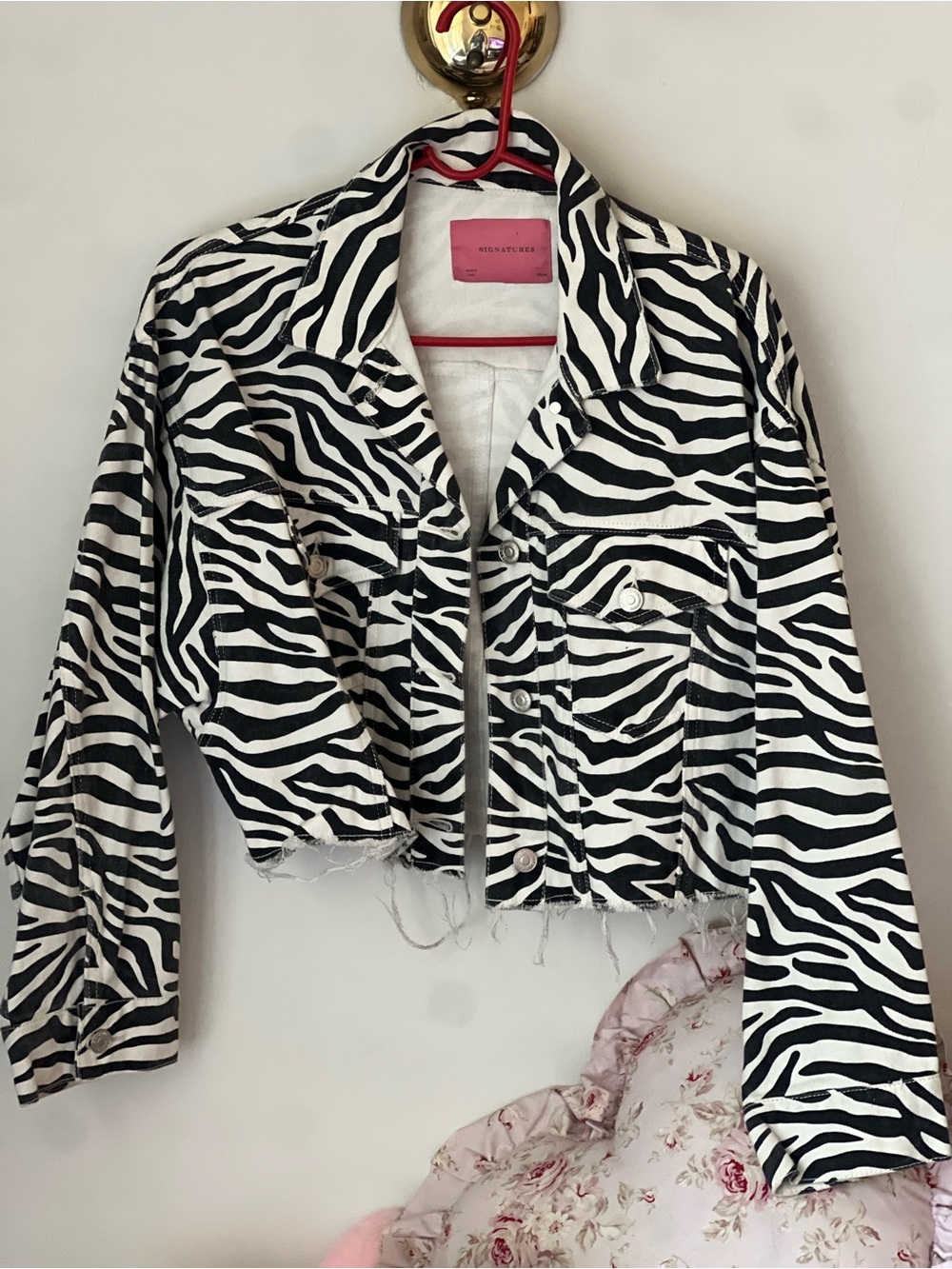 Signature8 Cropped Zebra Denim Jacket
